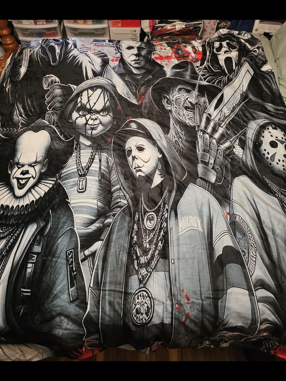 Custom Horror Icons Throw Blankets - Unbranded